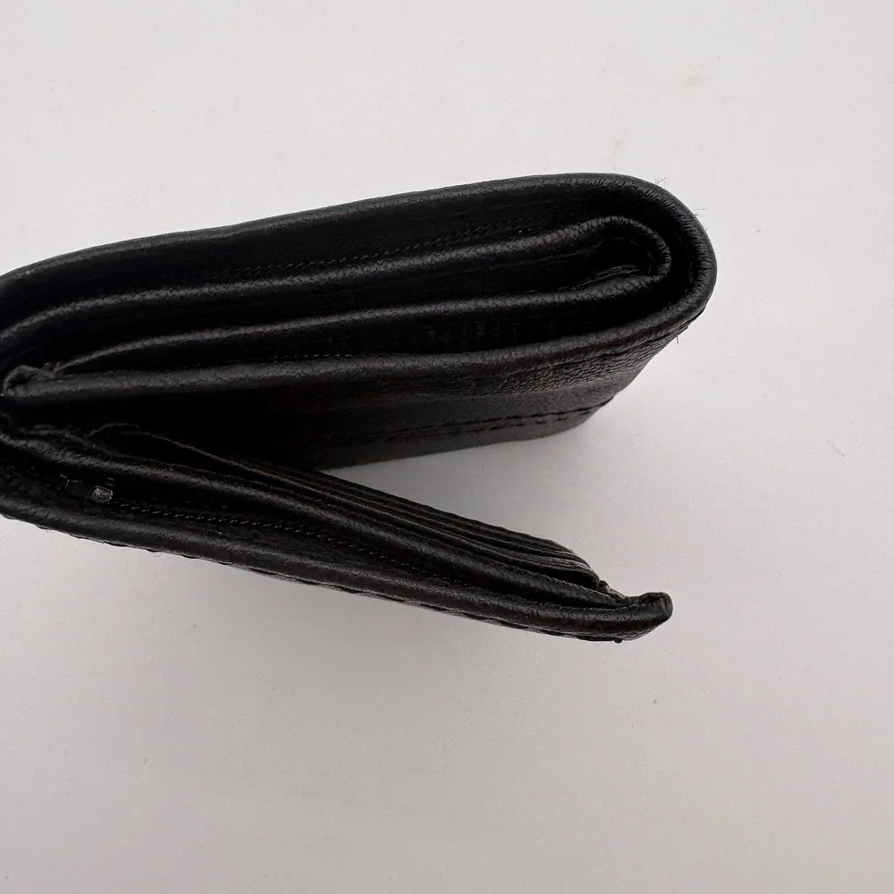 Levi Strauss & Co San Francisco logo Mens Black Leather Trifold Wallet ID Window